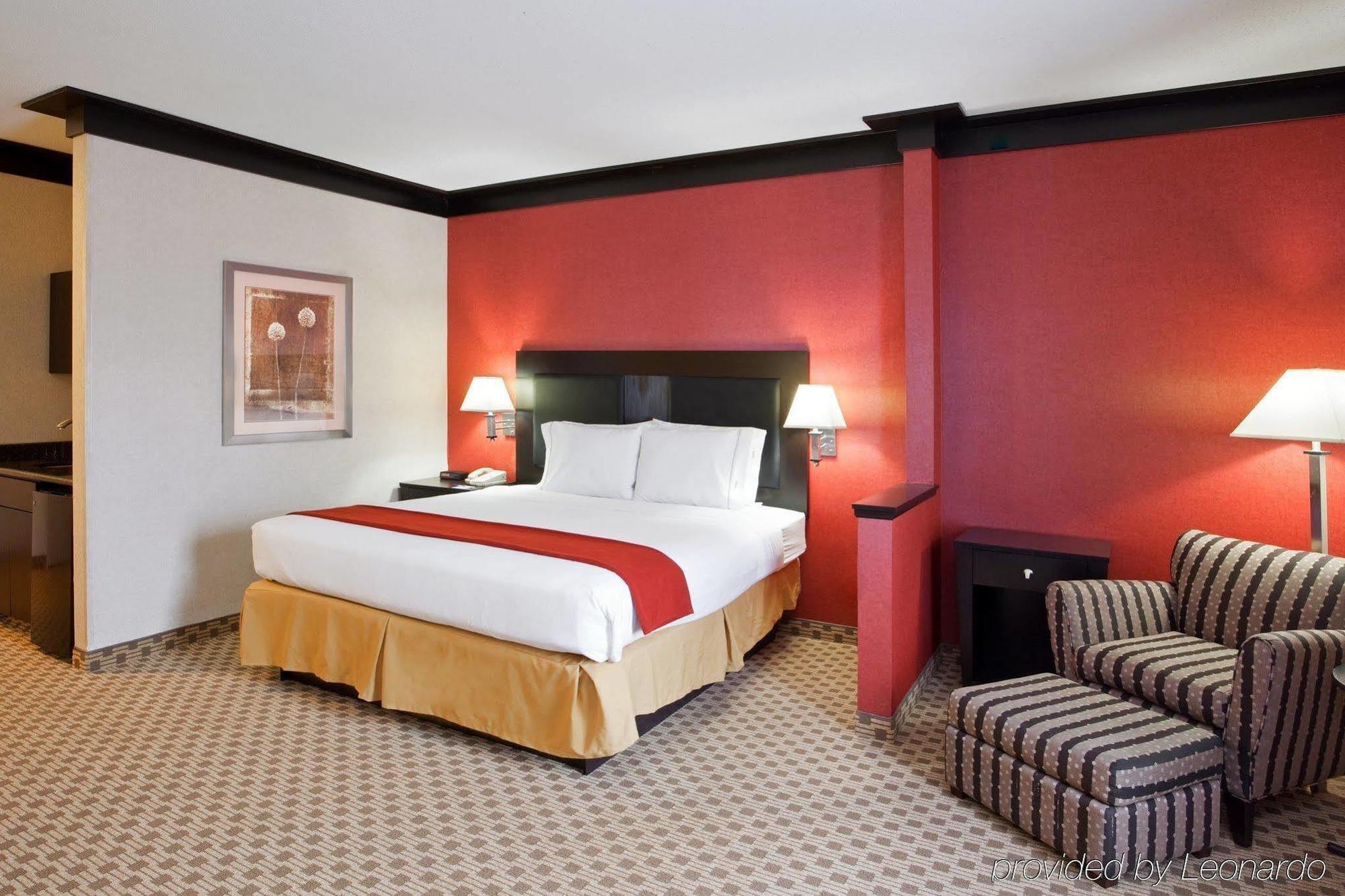 Quality Inn & Suites Oakwood Village - Cleveland South Cameră foto
