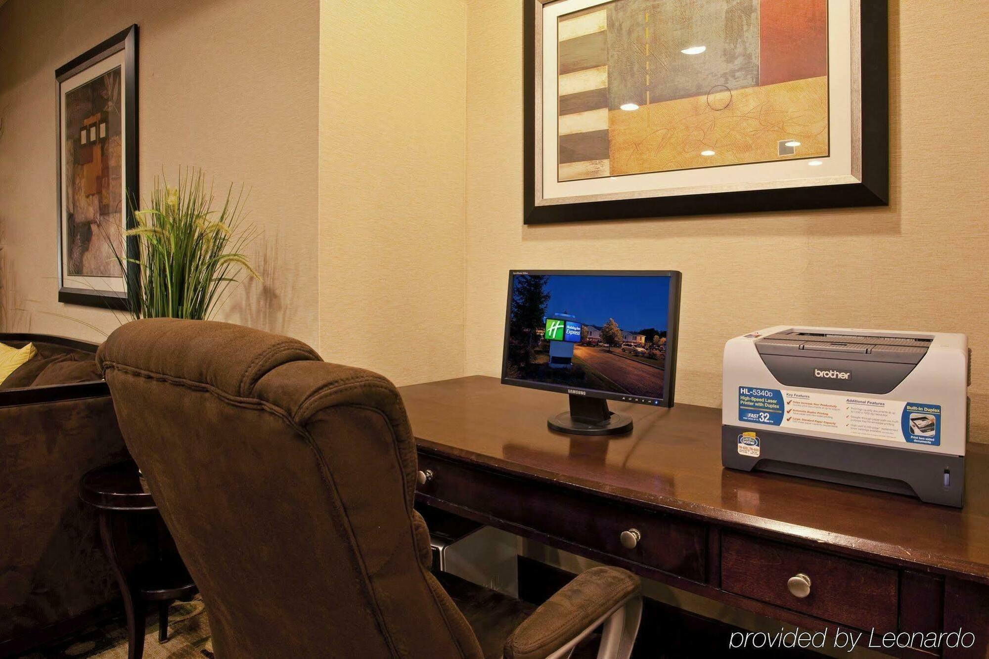 Quality Inn & Suites Oakwood Village - Cleveland South Facilități foto